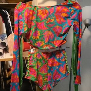 Super cute L.O.M fashion set